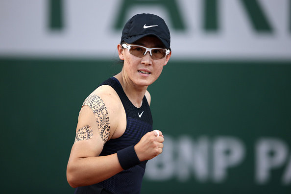  勇士逆转取胜晋级次轮  